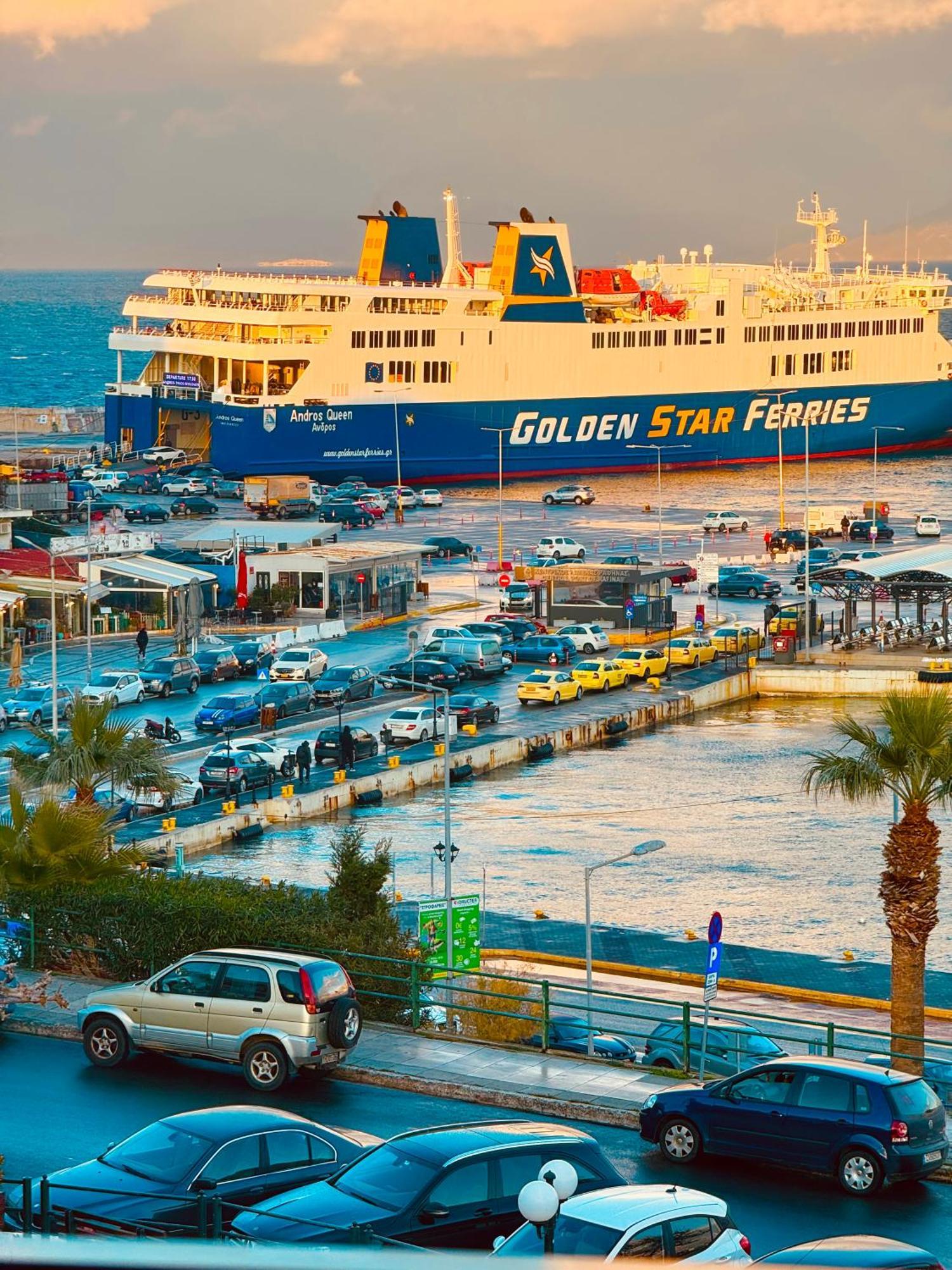 Blue Horizon Gem On The Port Leilighet Rafína Eksteriør bilde